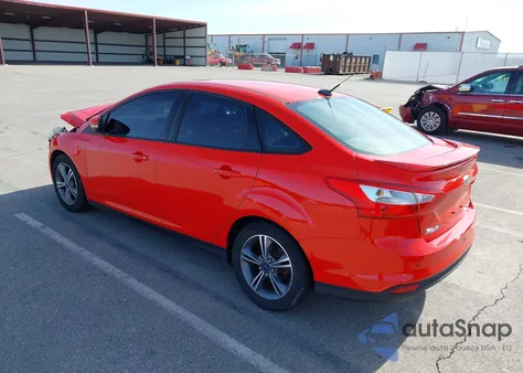 2014 Ford Focus Se z USA, uszkodzony, nr VIN 1FADP3F24EL361394